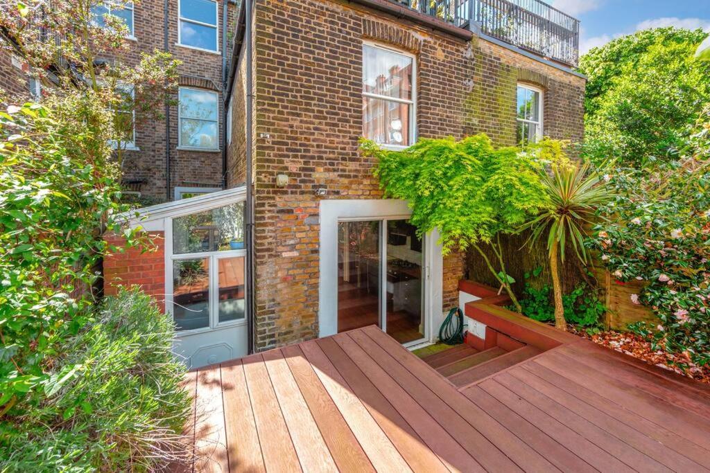 Charming Hampstead Retreat With Patio Apartment London Exterior photo